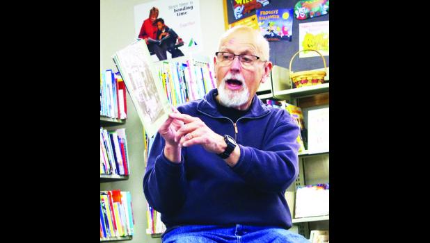 SCN photo by Marlo Pronovost Stillwater County librarian Robert Smith spends his last Wednesday at story time.